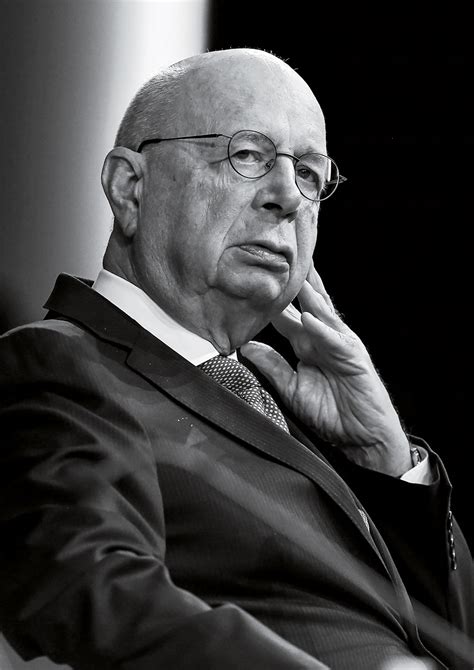 Klaus Schwab .